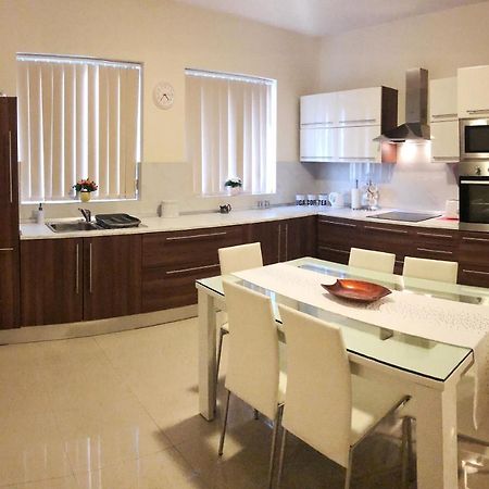 The Village Apartment 2 Kirkop Екстер'єр фото