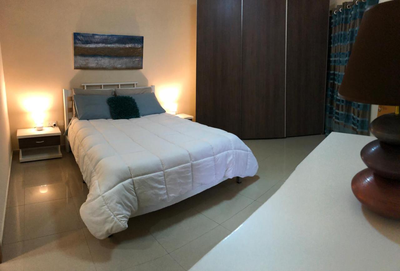 The Village Apartment 2 Kirkop Екстер'єр фото