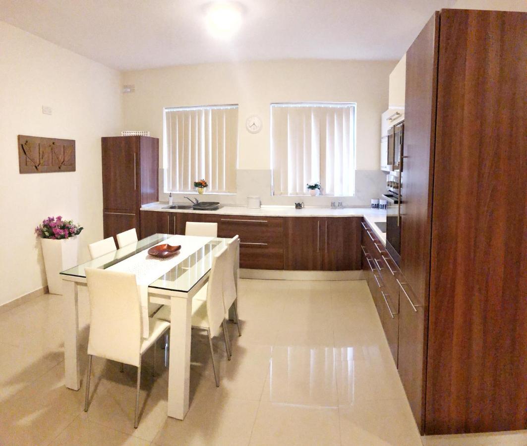 The Village Apartment 2 Kirkop Екстер'єр фото